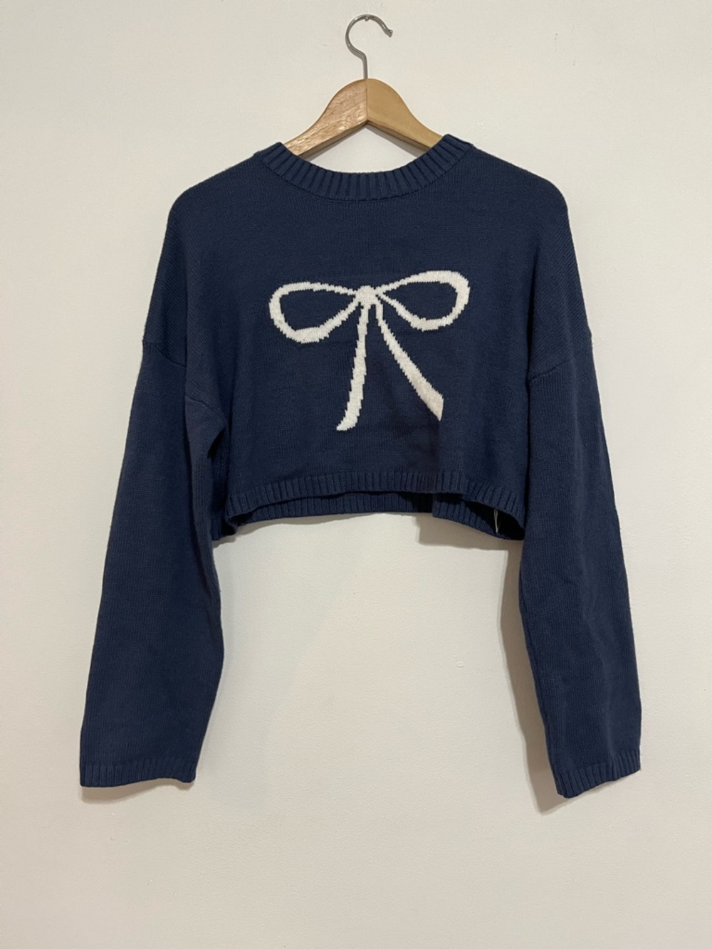 EDIKTED KNIT BOW CROPPED SWEATER XS/S